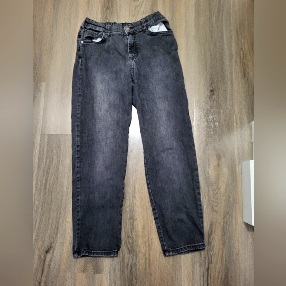 Girls Black cat & jeans